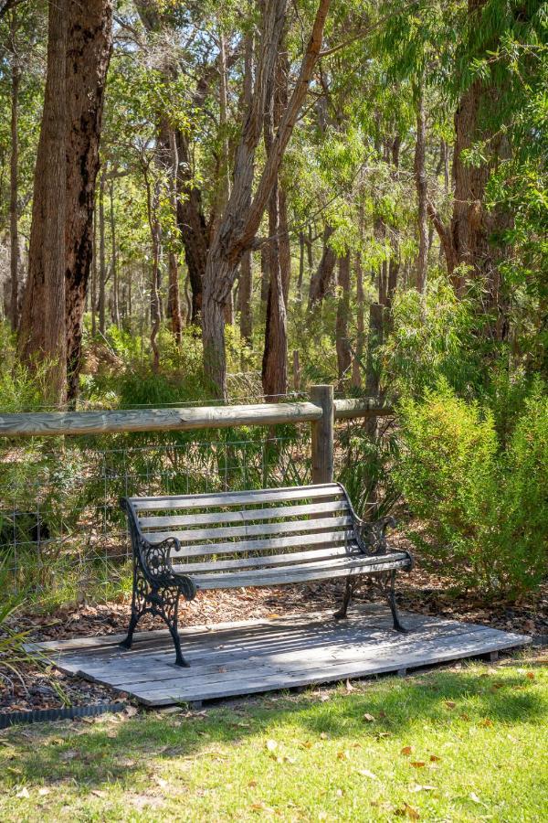 Mansfield Retreat - In Town - Margaret River ภายนอก รูปภาพ