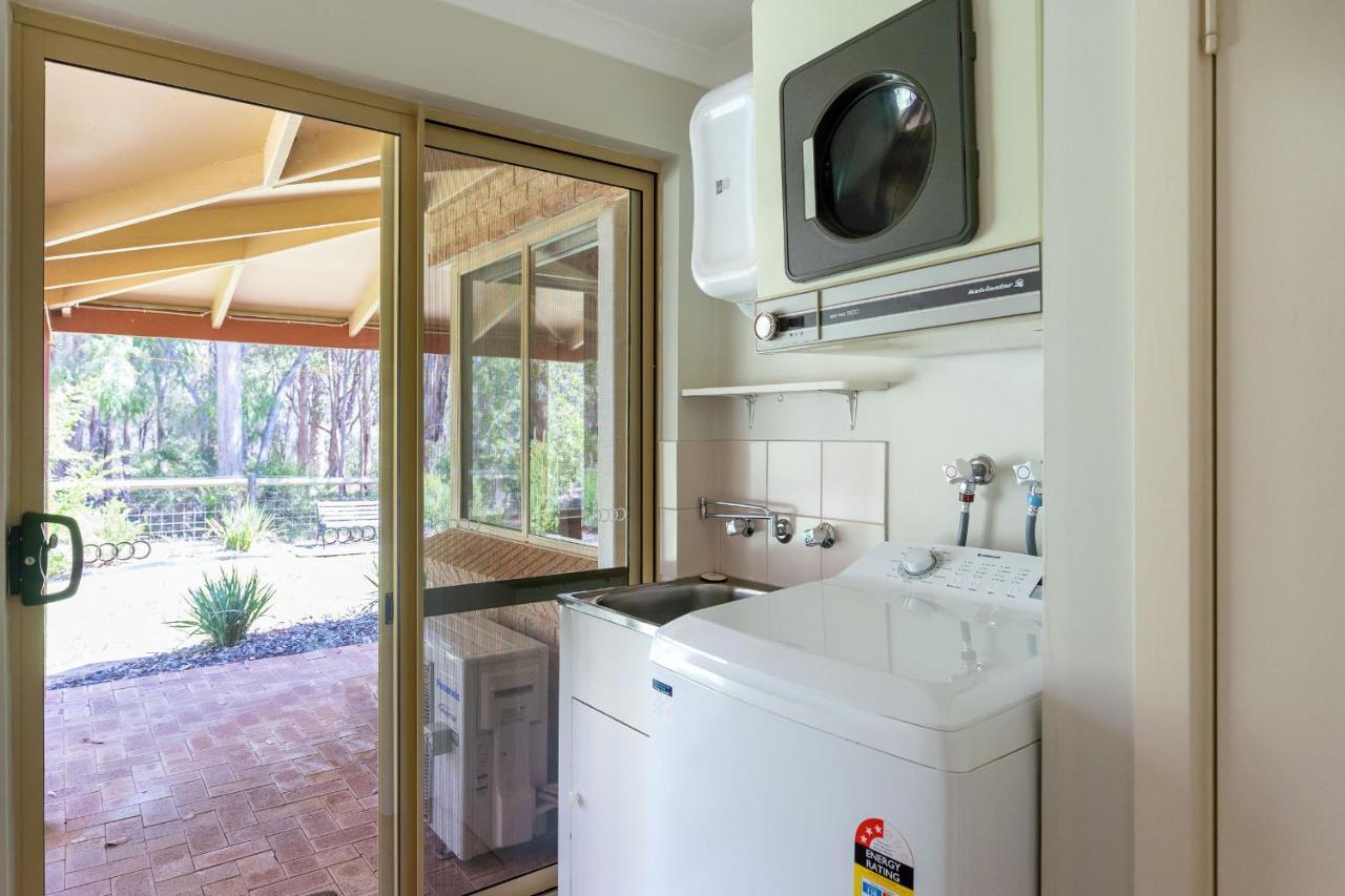 Mansfield Retreat - In Town - Margaret River ภายนอก รูปภาพ