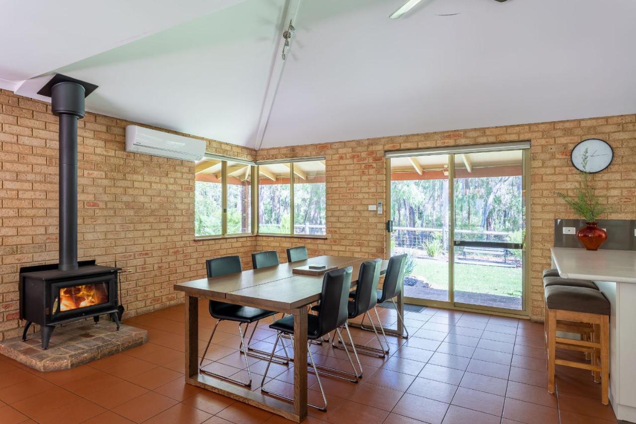 Mansfield Retreat - In Town - Margaret River ภายนอก รูปภาพ